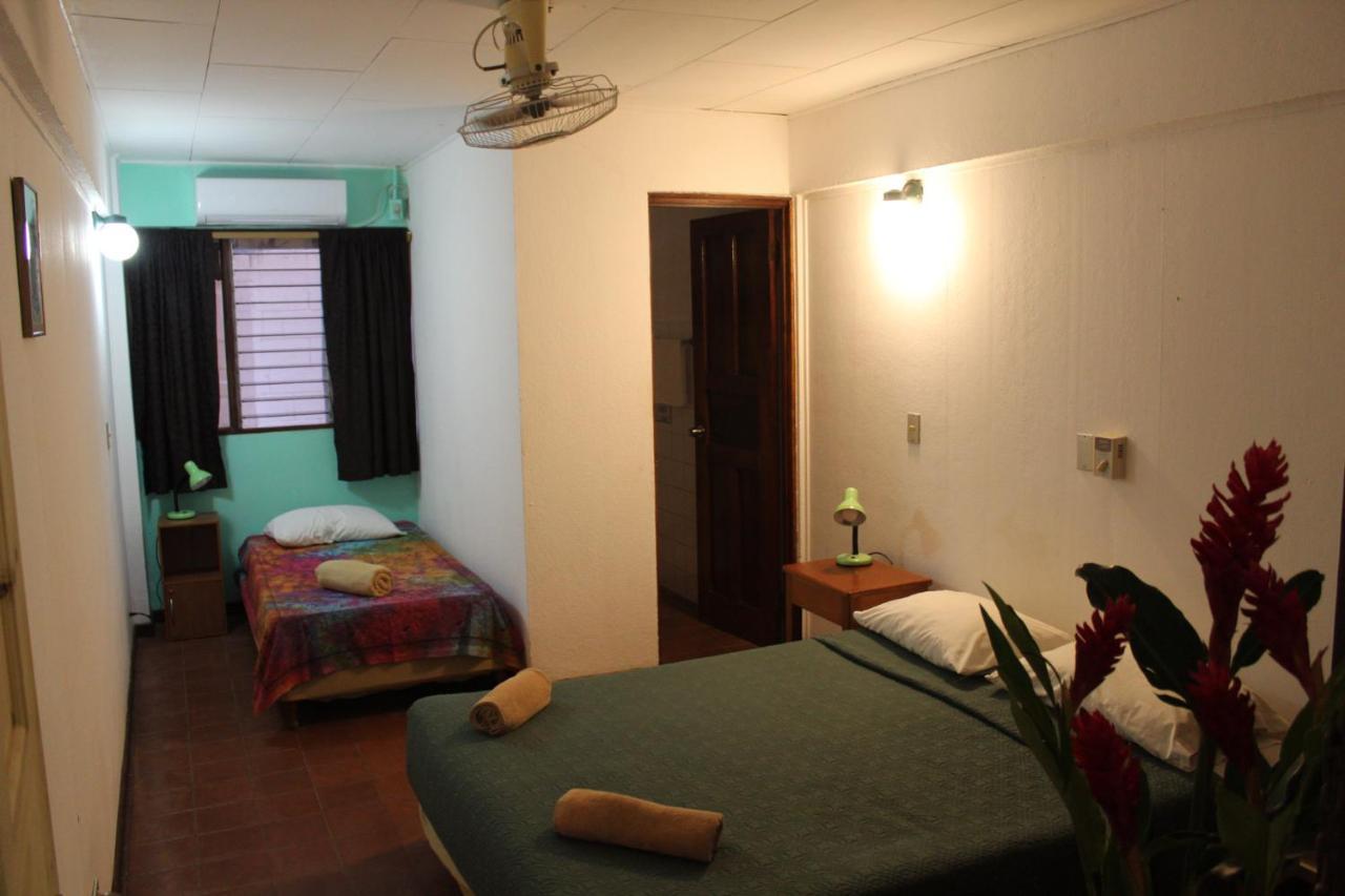 Hostel Tajalin Montezuma Eksteriør bilde
